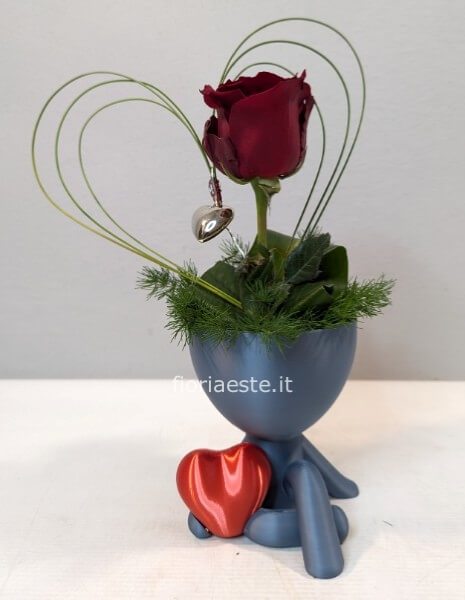 Figura stilizzata romantica